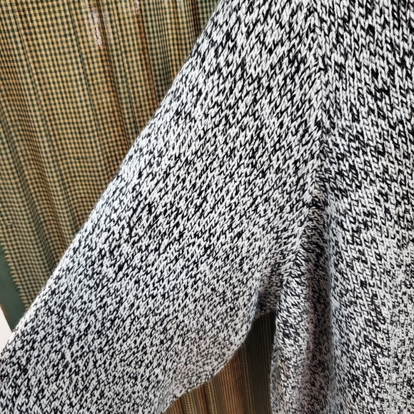 SOLD ✔ - Picture 2 of 5